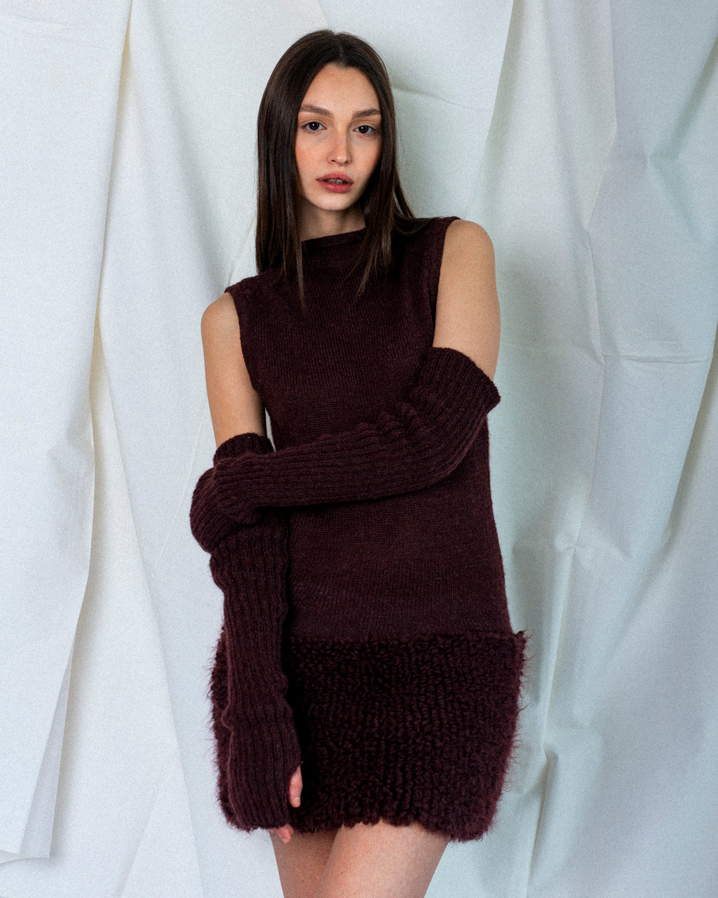 abito lungo in maglia artigianale anna tosti indossato