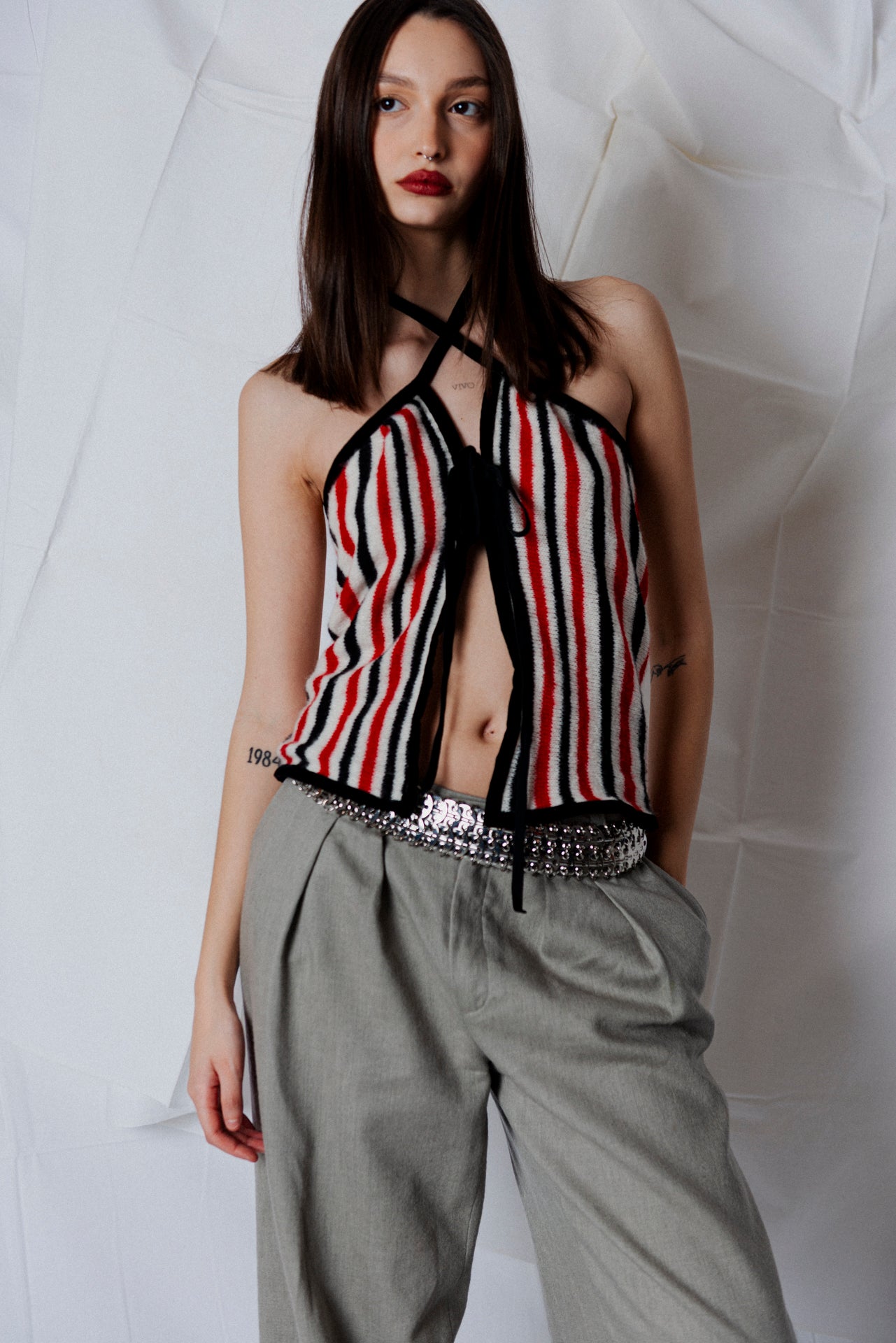 top in maglia a righe indossato anna tosti