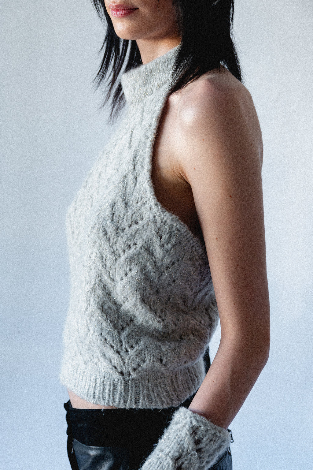 top in maglia traforata con schiena scoperta anna tosti indossato